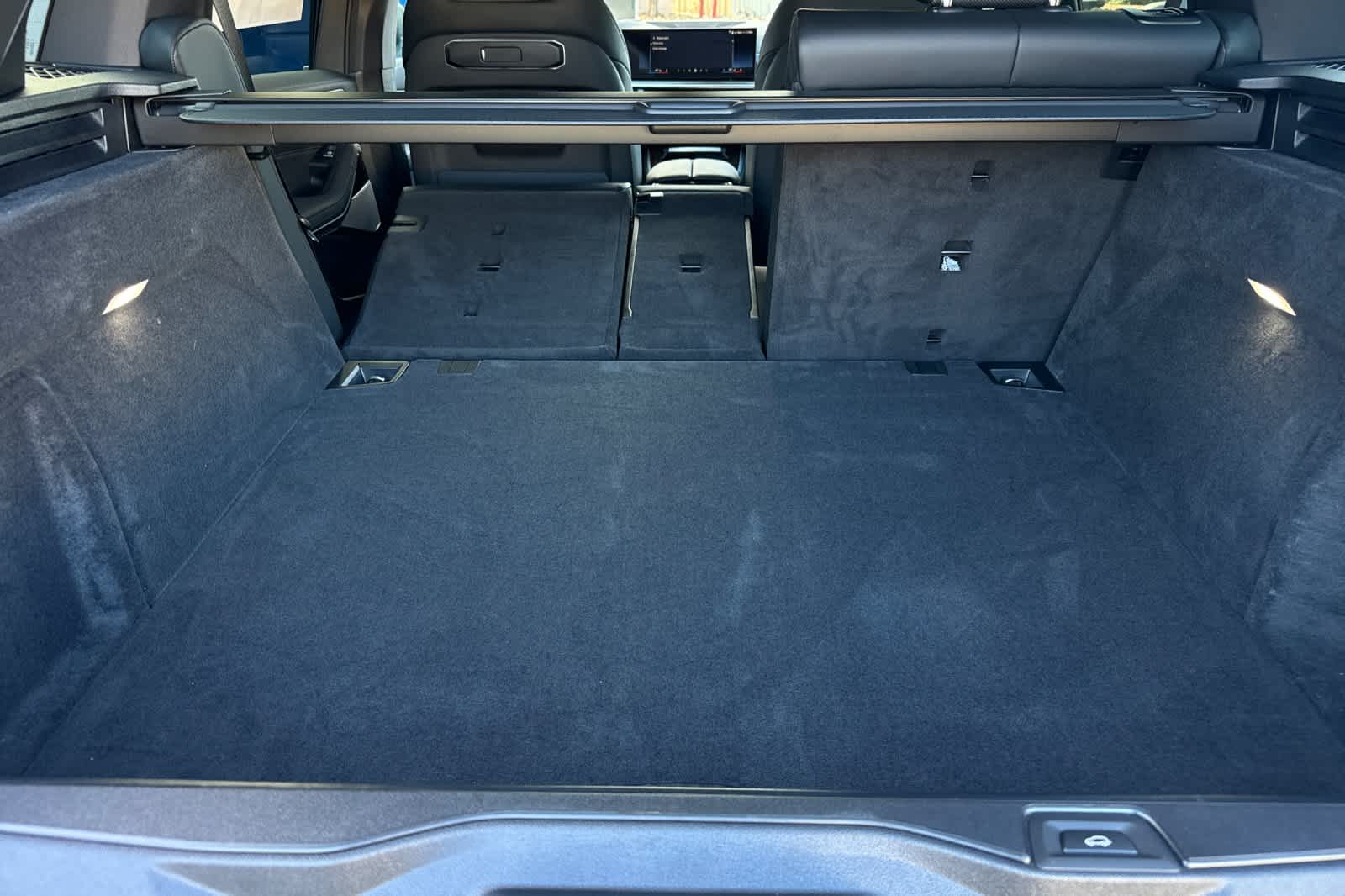 Thumbnail: 2026 BMW X5 - 17