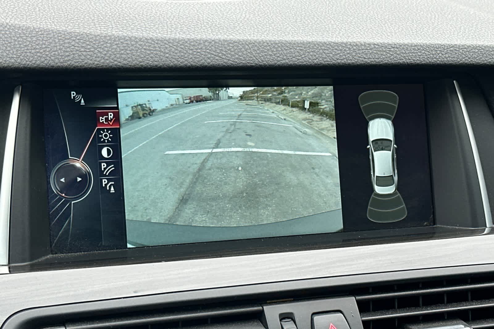Thumbnail: 2014 BMW 5 Series - 21