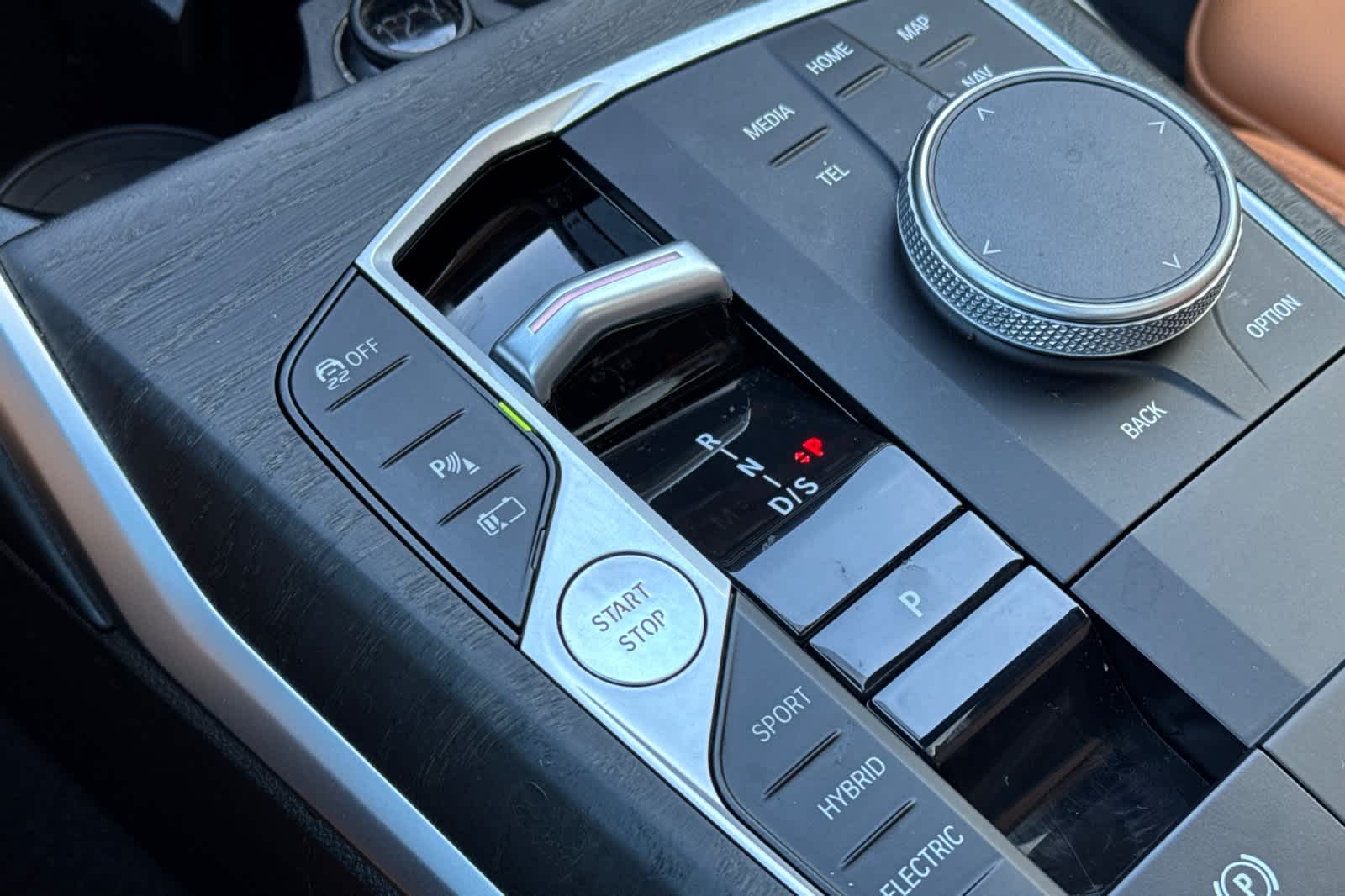 Thumbnail: 2023 BMW 3 Series - 25