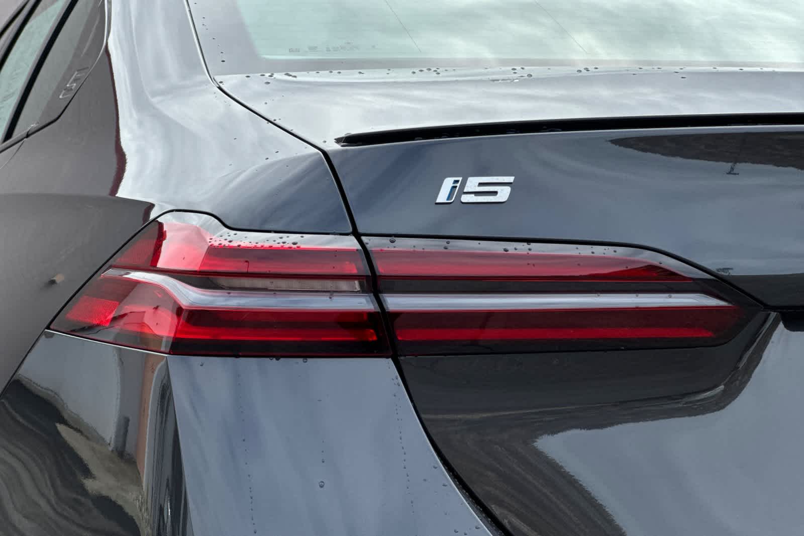 Thumbnail: 2025 BMW i5 - 11