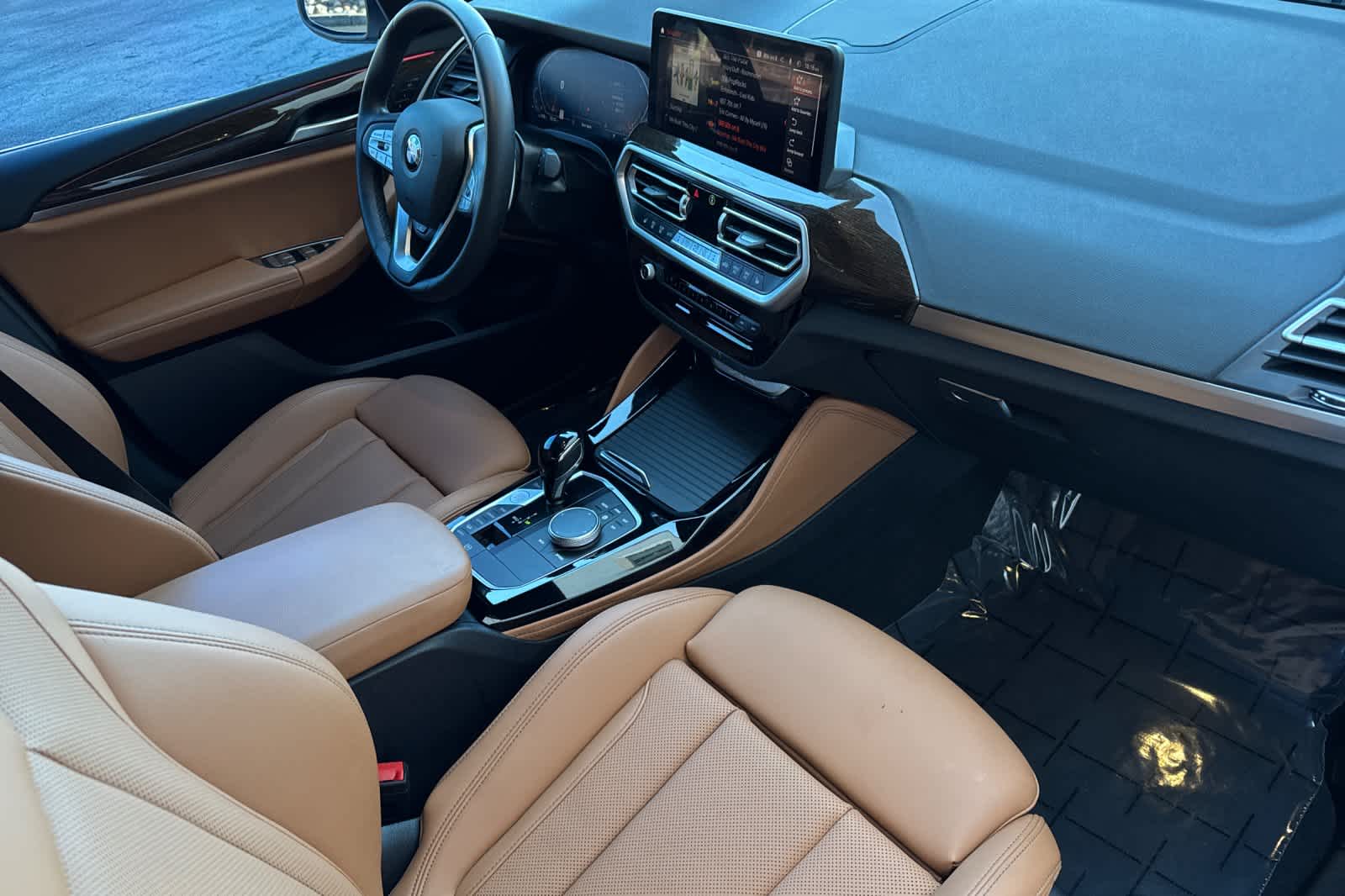 Thumbnail: 2024 BMW X4 - 17