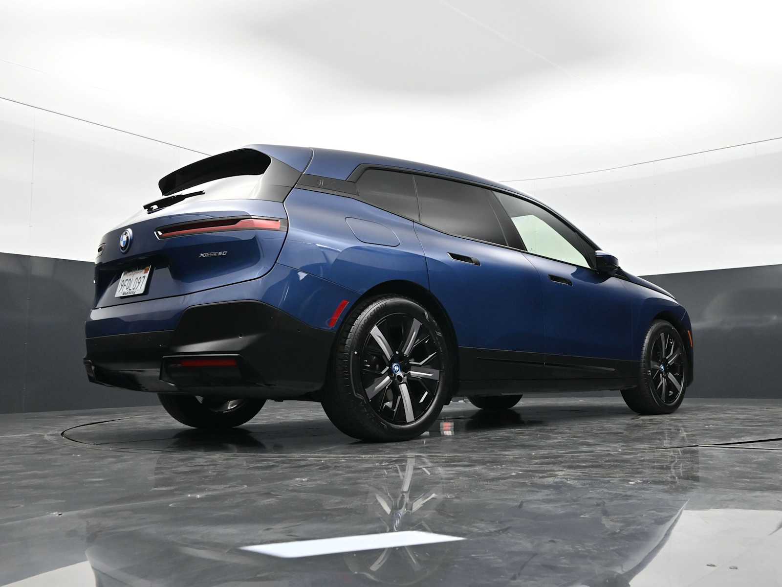 2023 BMW iX Base - Photo 29