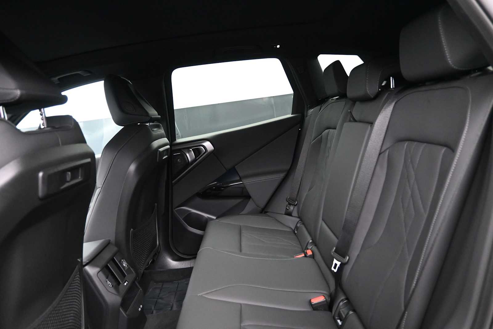 Thumbnail: 2026 BMW X3 - 14