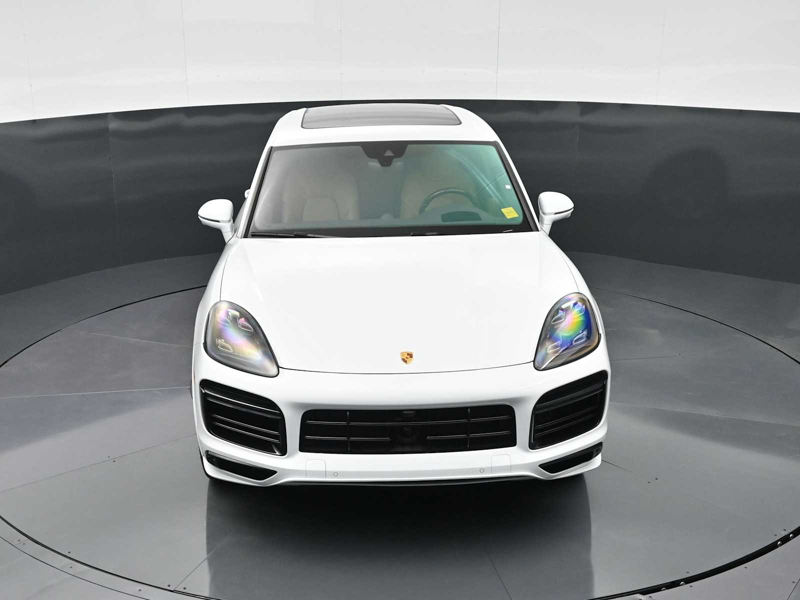 Thumbnail: 2021 Porsche Cayenne - 16