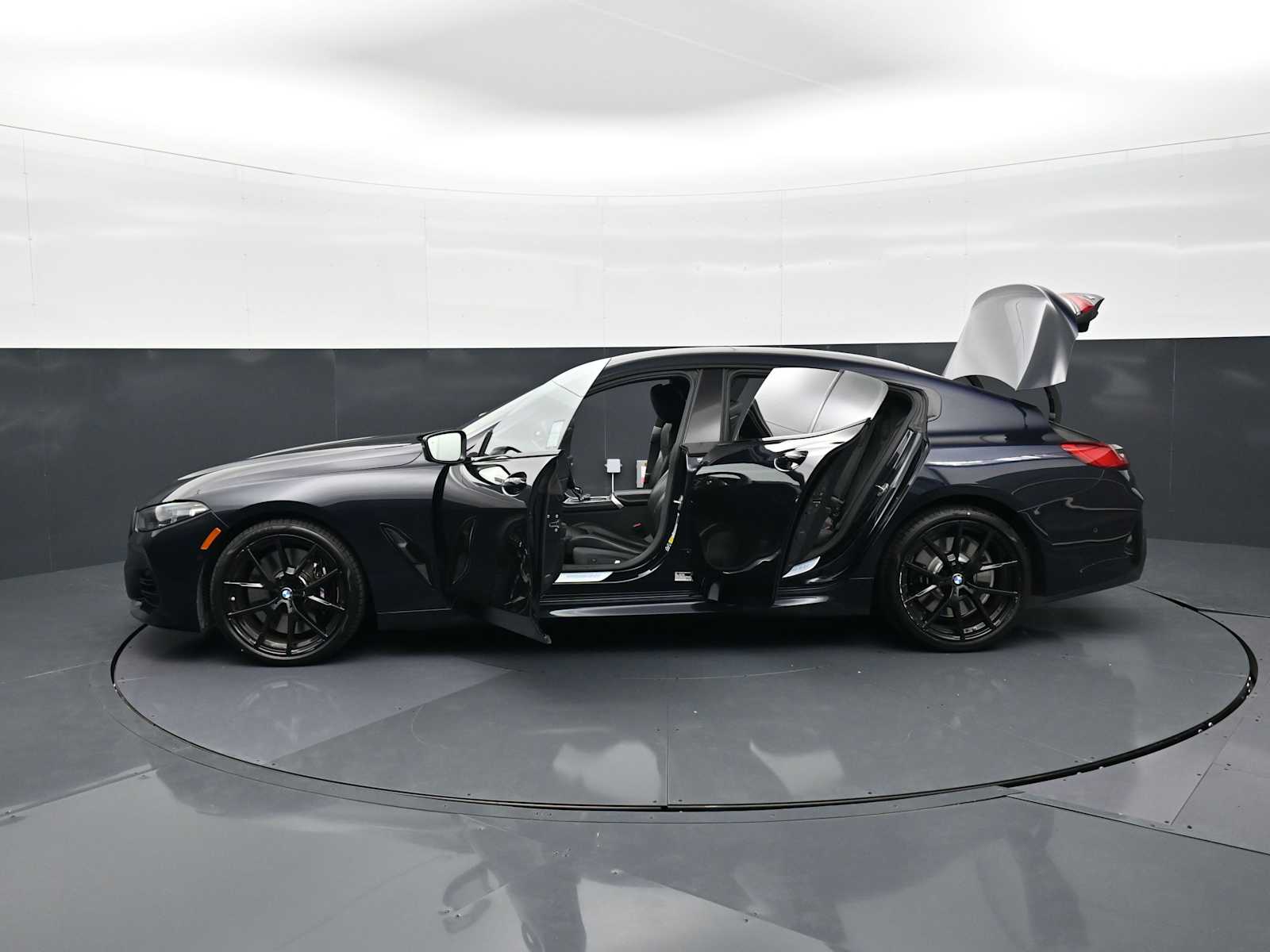 2023 BMW 8 Series 840i - Photo 35