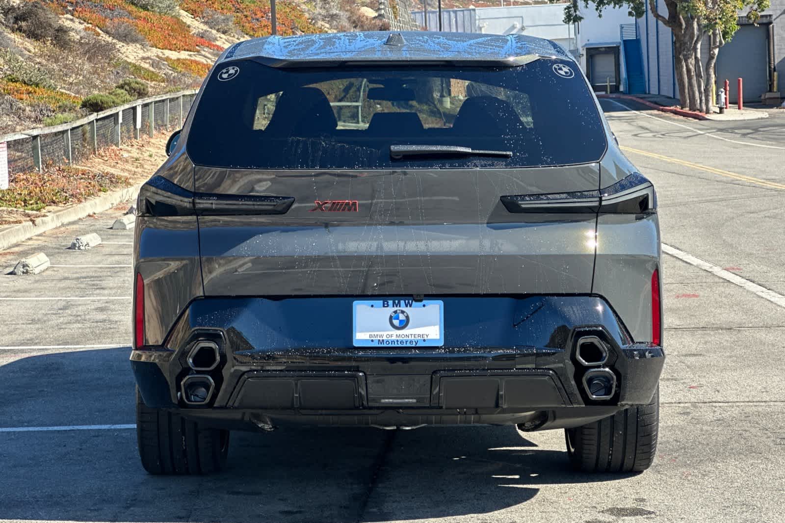 Thumbnail: 2026 BMW XM - 7