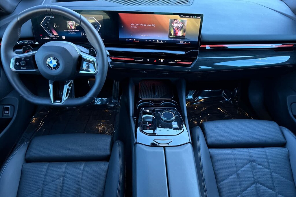 Used 2025 BMW 530i Sedan