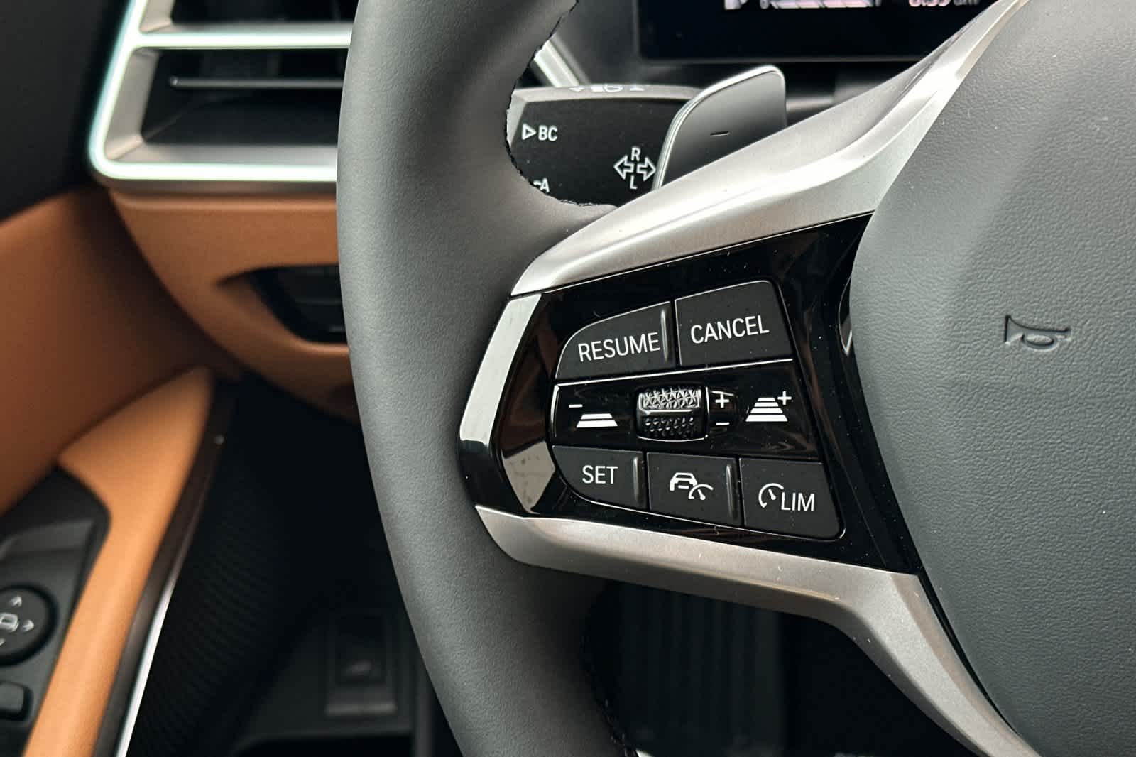 Thumbnail: 2025 BMW 3 Series - 27