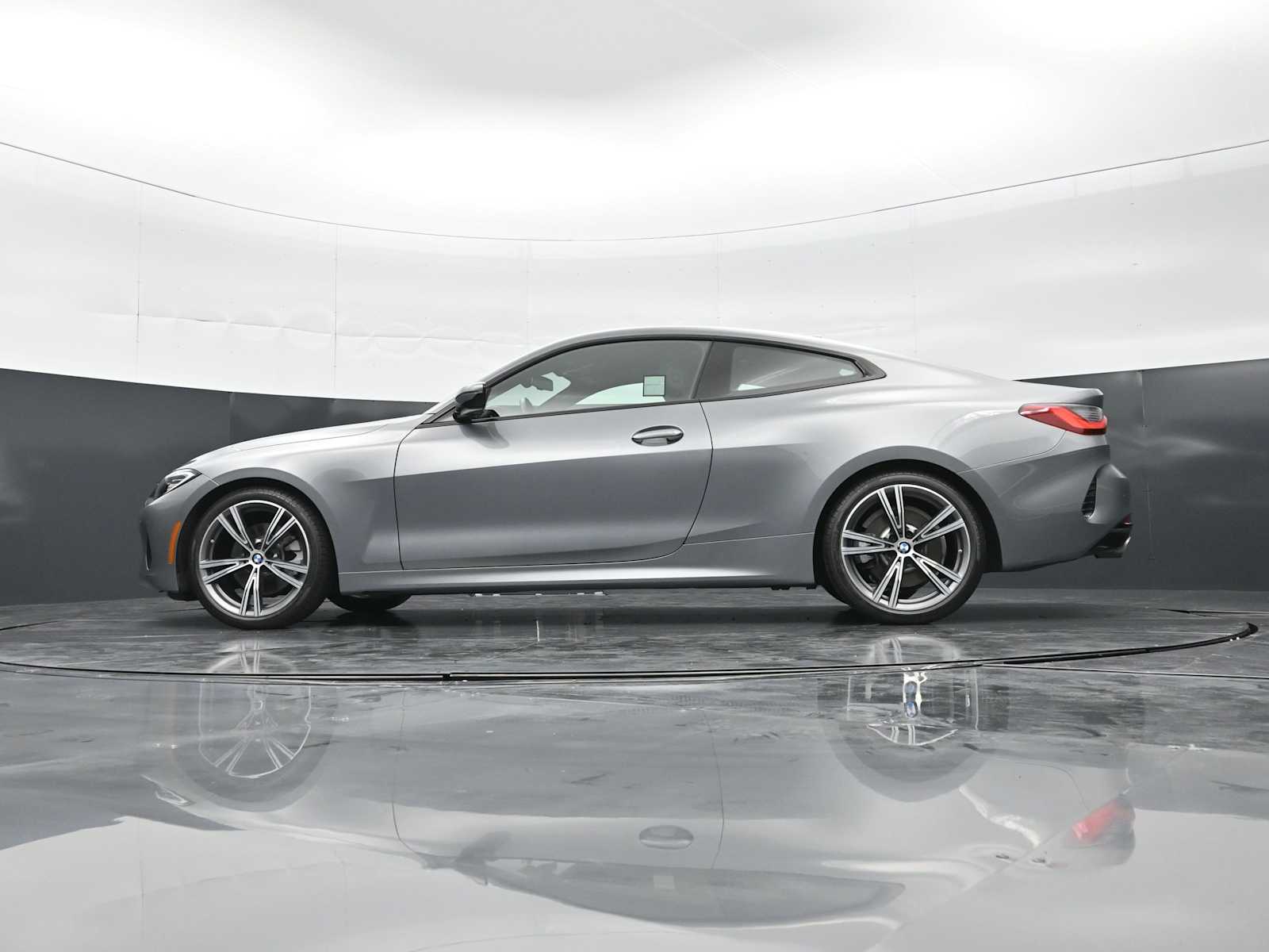 Thumbnail: 2023 BMW 4 Series - 30