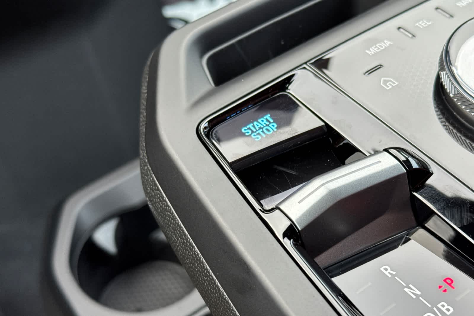 Thumbnail: 2026 BMW iX - 27