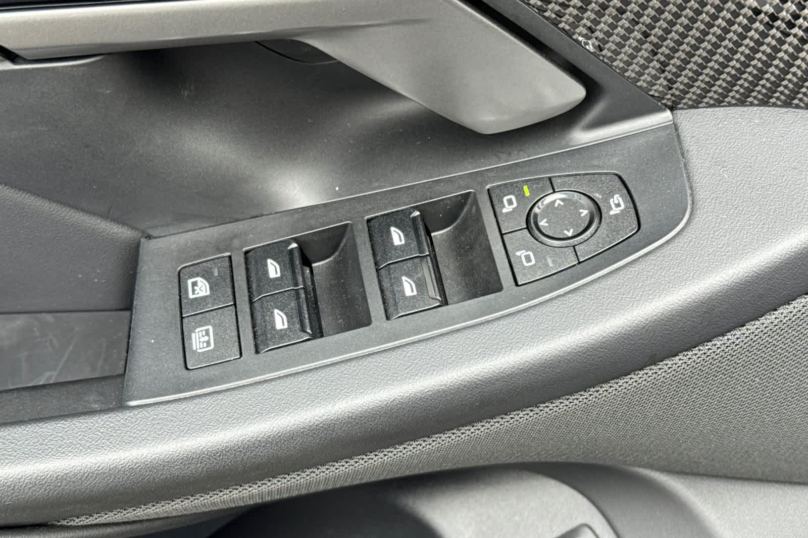 Thumbnail: 2025 BMW M5 - 13