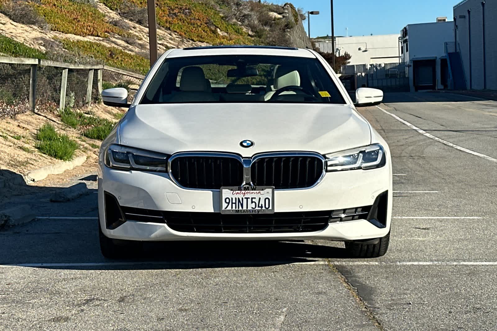 Thumbnail: 2023 BMW 5 Series - 10