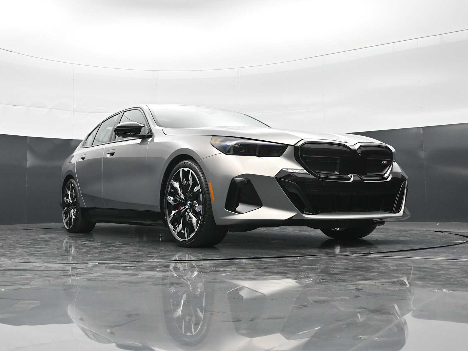 2024 BMW i5 M60 - Photo 27