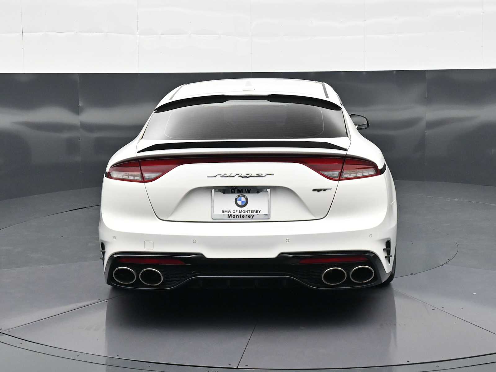 2022 Kia Stinger GT1 - Photo 5