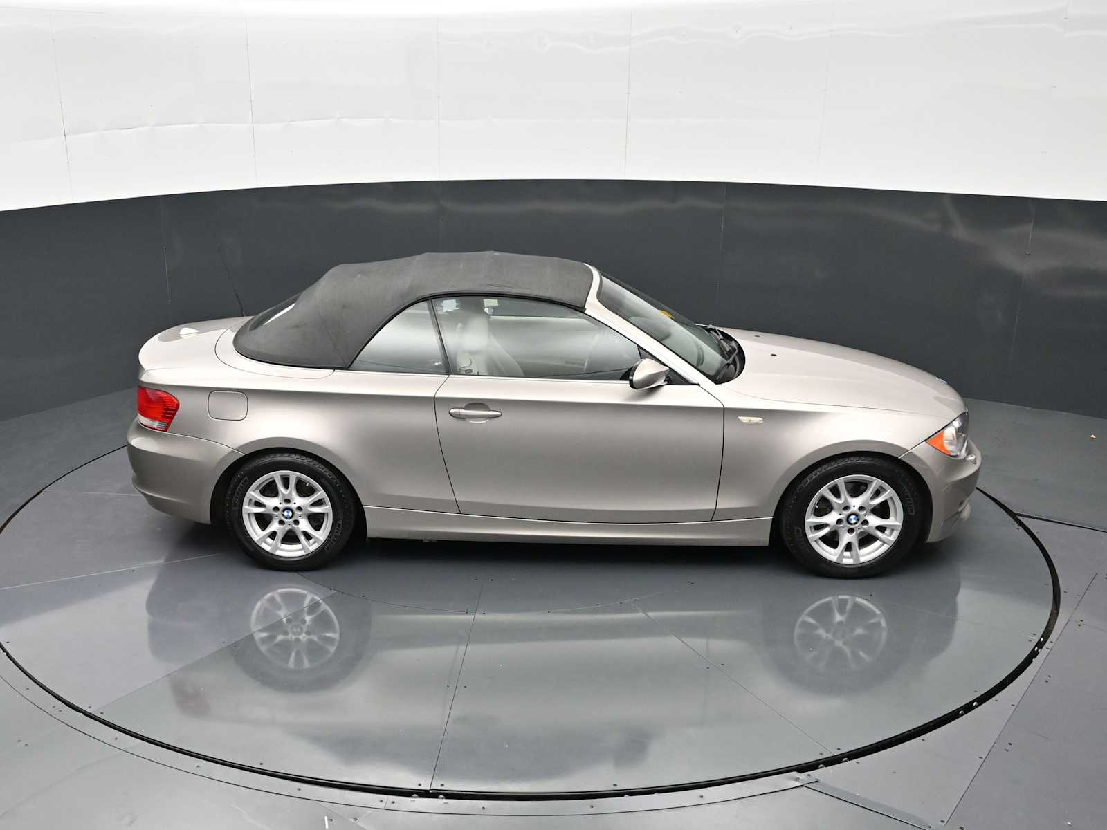 Thumbnail: 2008 BMW 1 Series - 20