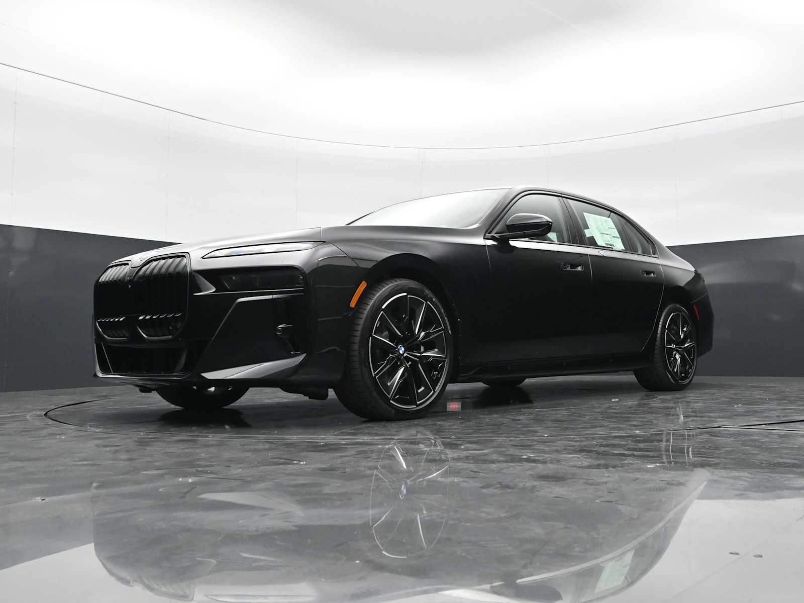 Thumbnail: 2026 BMW 7 Series - 25