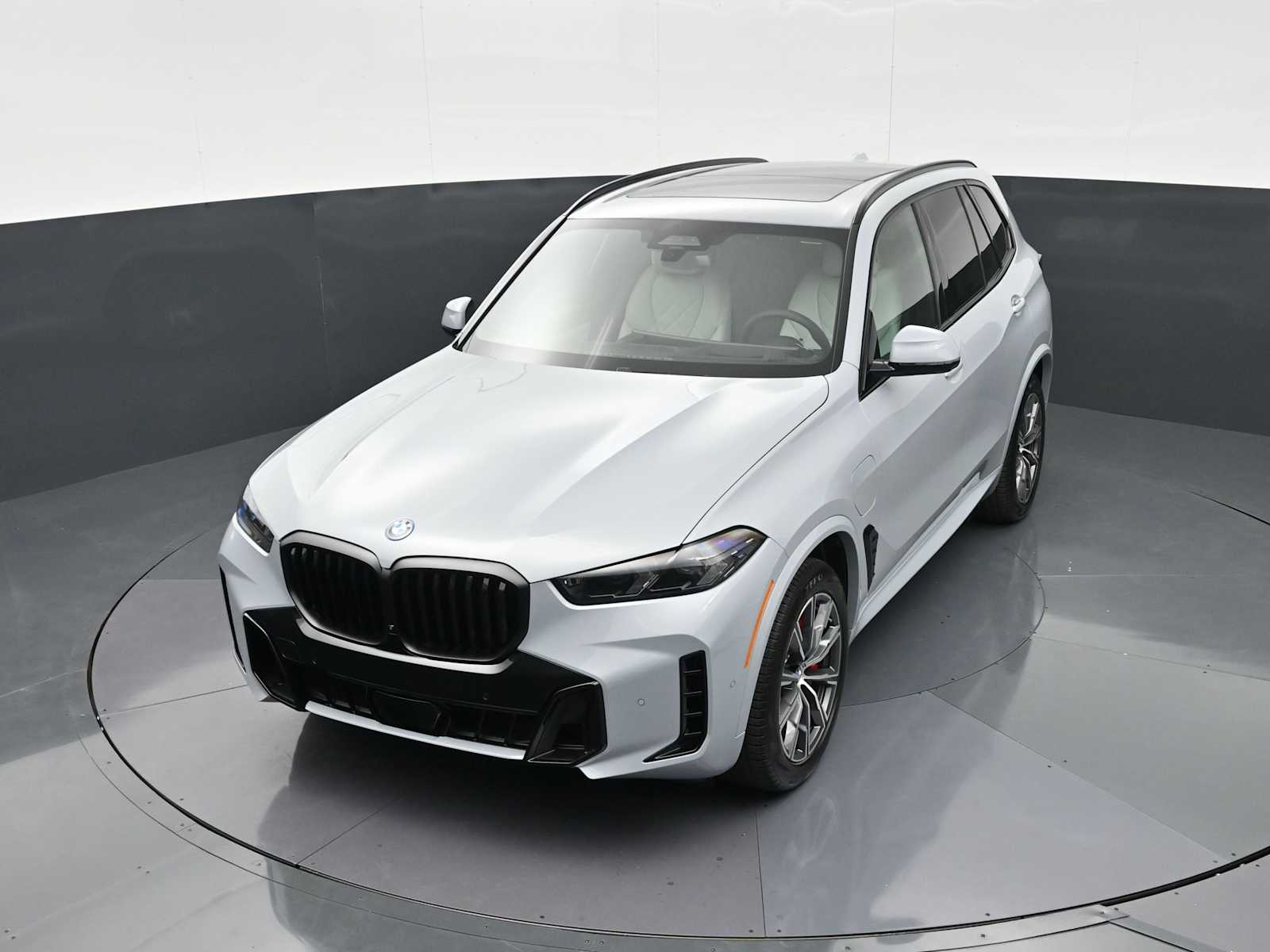 Thumbnail: 2026 BMW X5 - 16