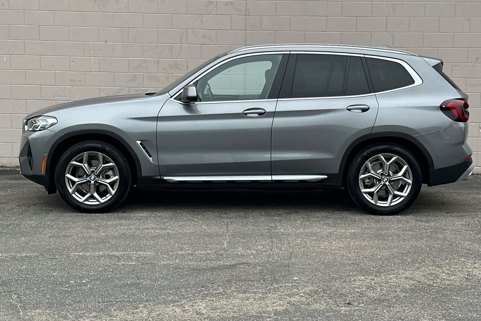 Thumbnail: 2024 BMW X3 - 8