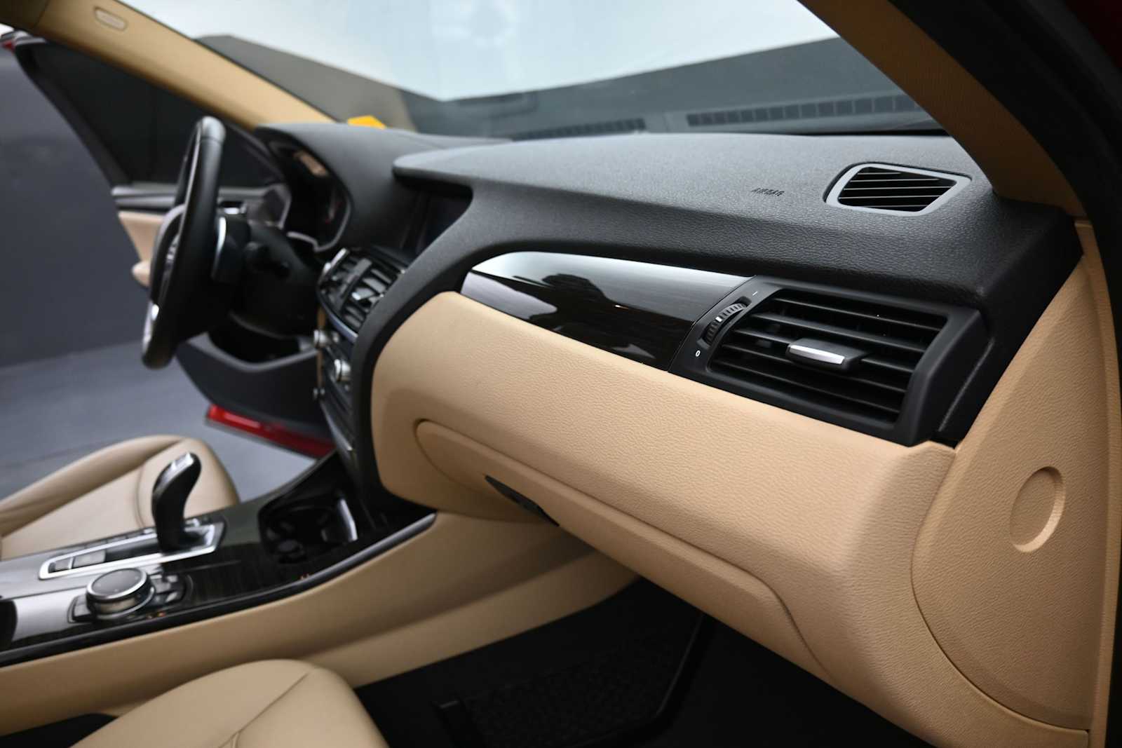 Thumbnail: 2016 BMW X4 - 16