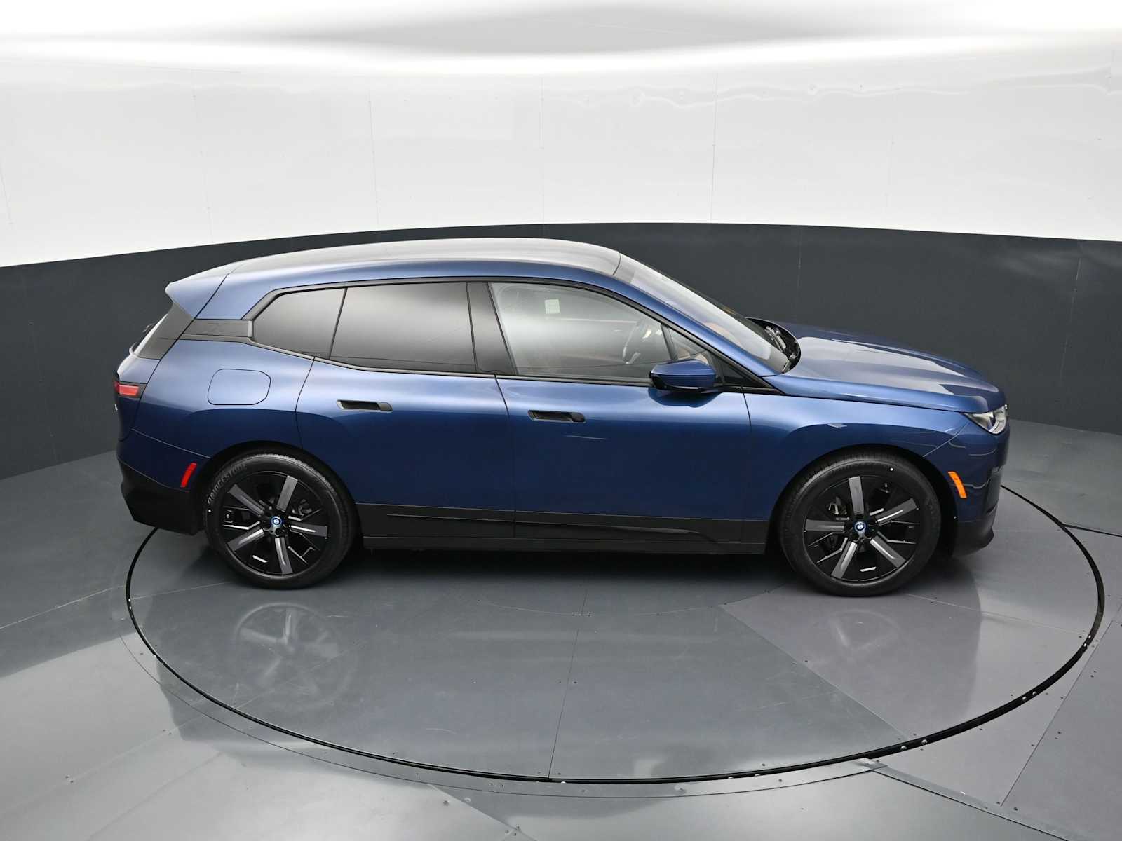 2023 BMW iX Base - Photo 20