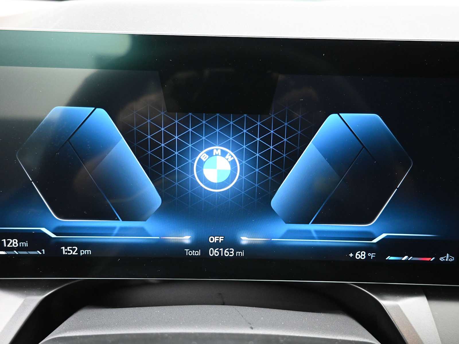 Thumbnail: 2025 BMW X3 - 12