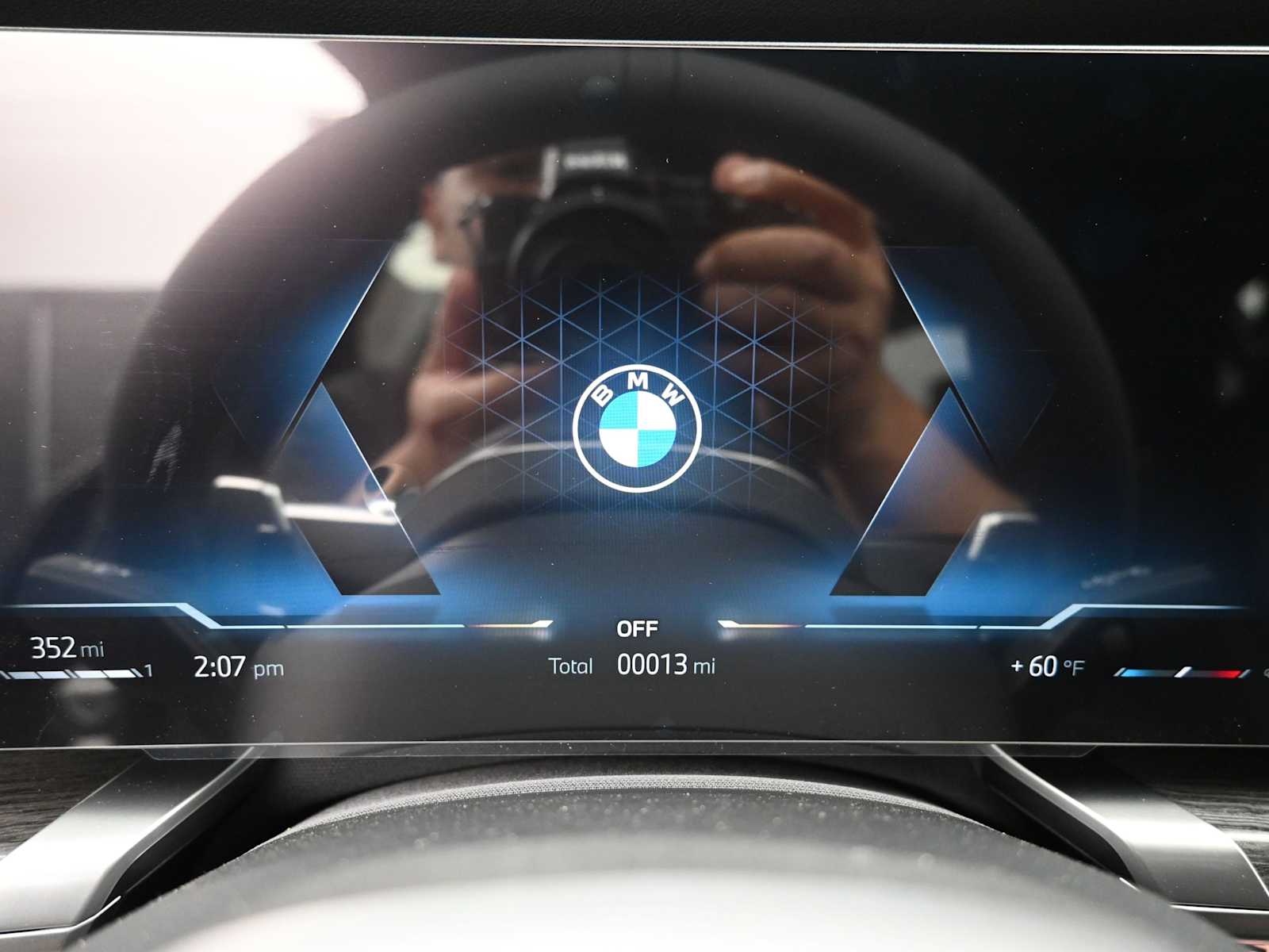 Thumbnail: 2026 BMW 7 Series - 12