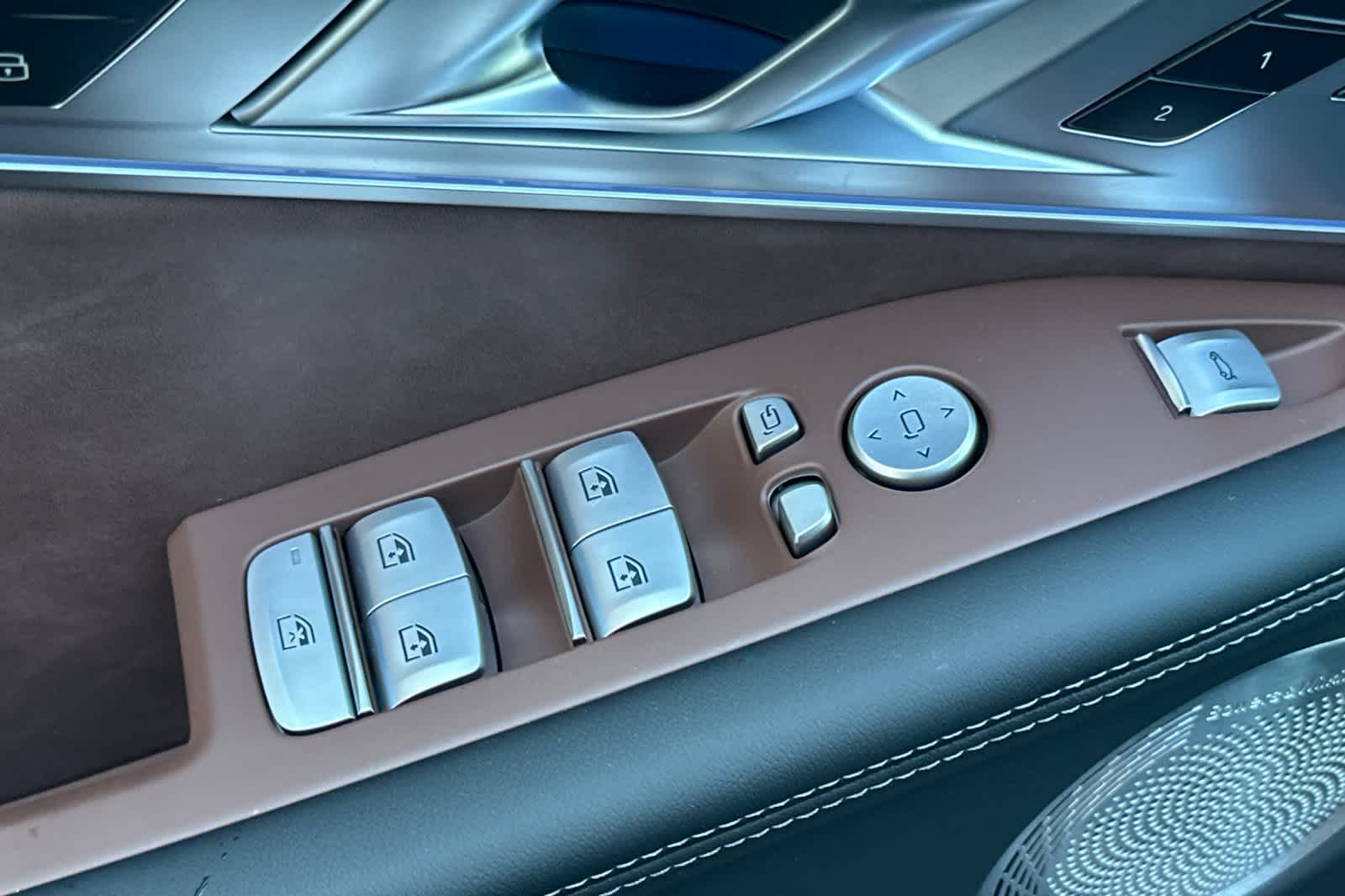 Thumbnail: 2026 BMW XM - 14