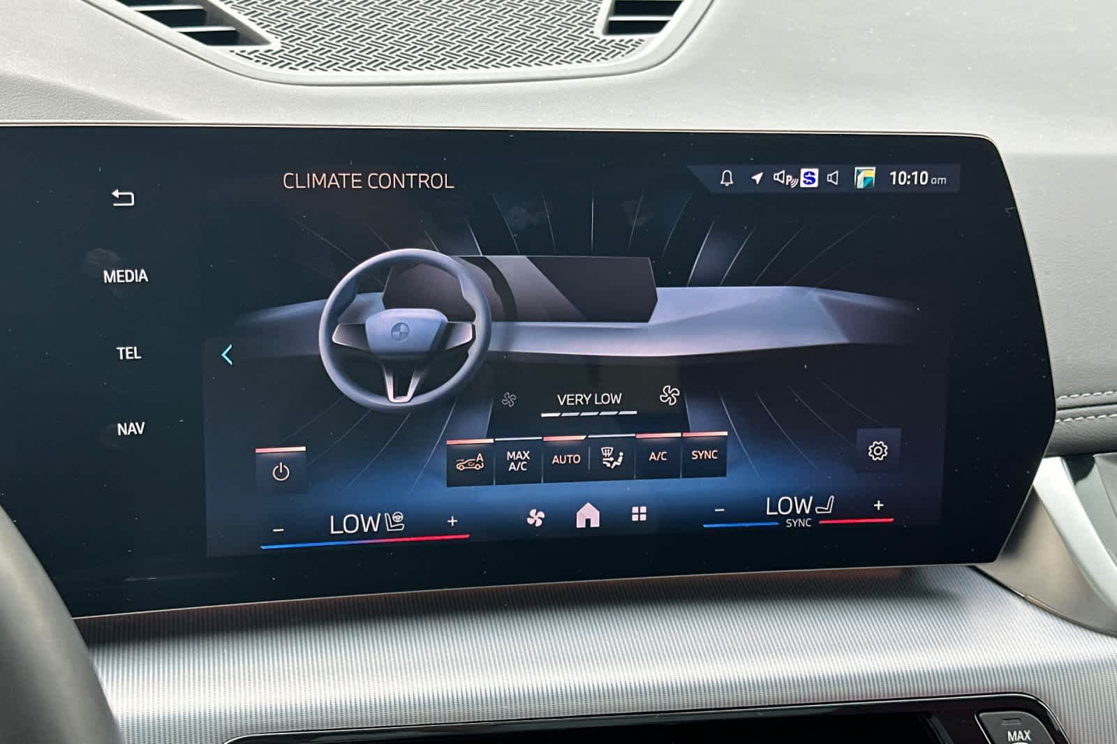 Thumbnail: 2025 BMW X1 - 23