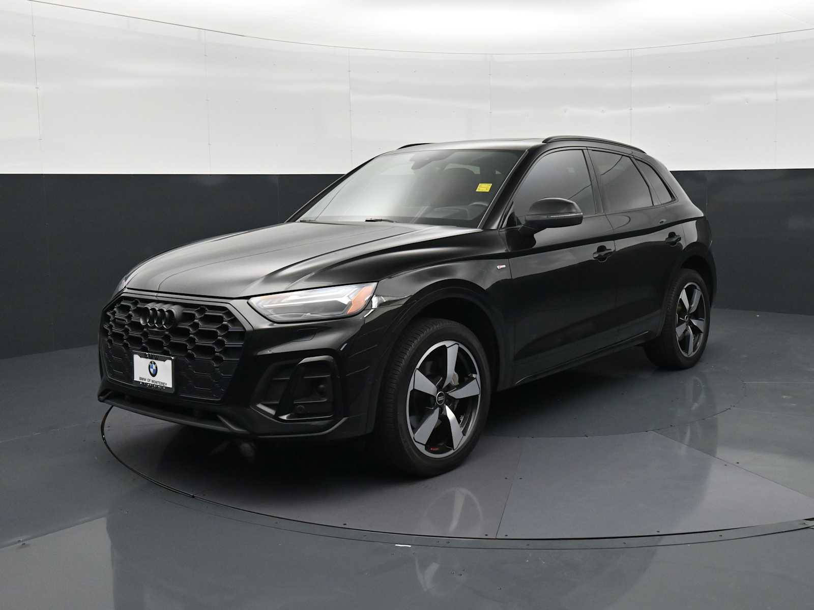 2022 Audi Q5 45 Prestige's photo