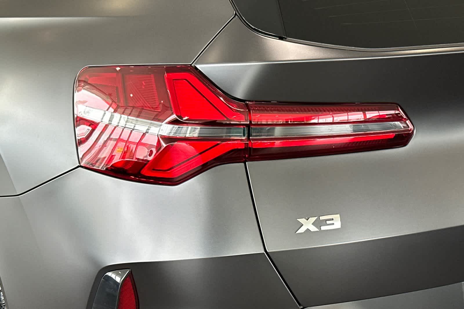 Thumbnail: 2025 BMW X3 - 11