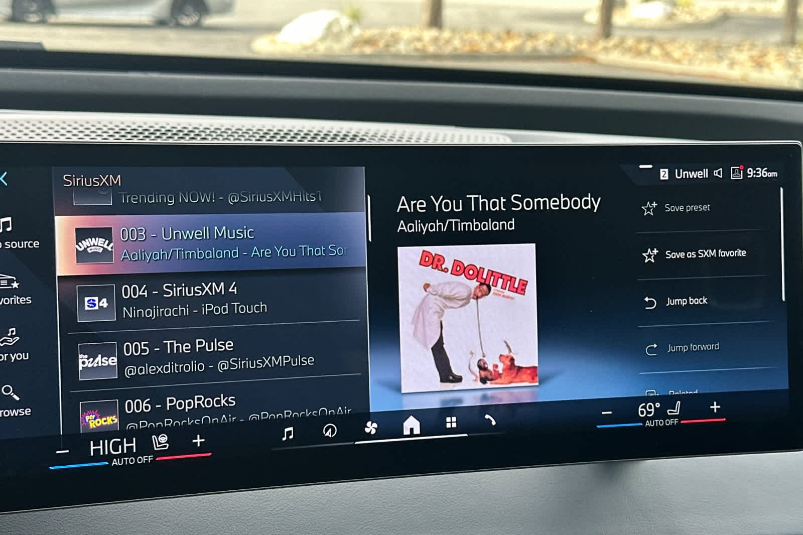 Thumbnail: 2025 BMW iX - 21