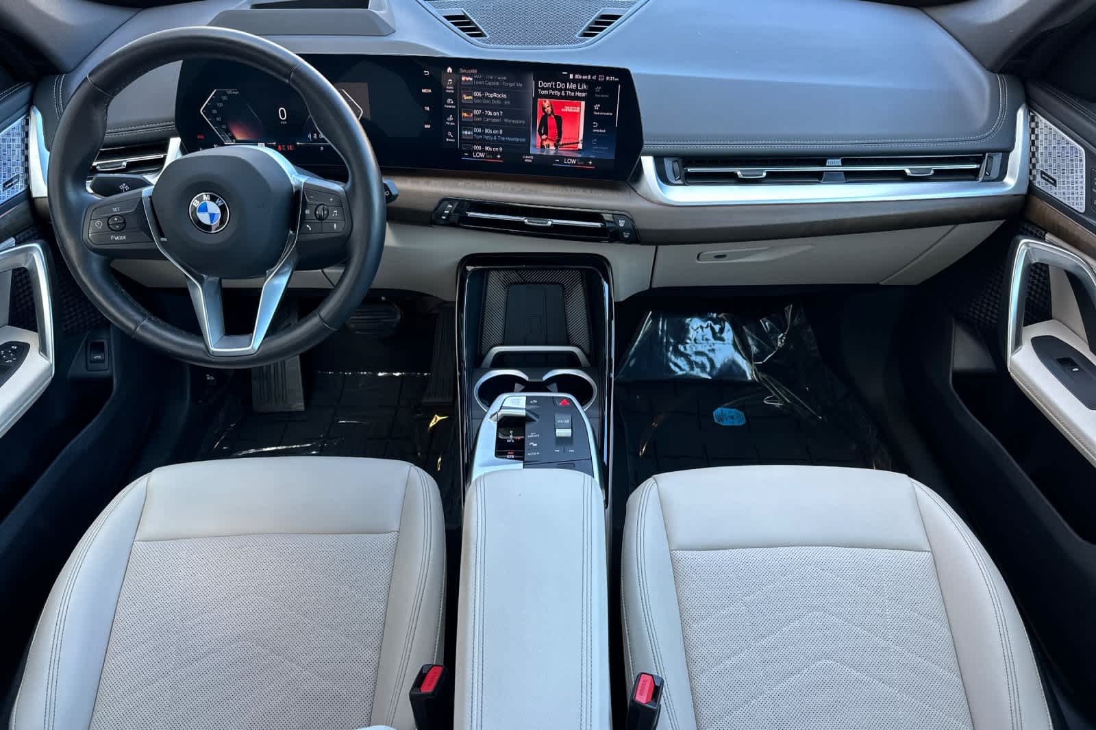 Thumbnail: 2023 BMW X1 - 3