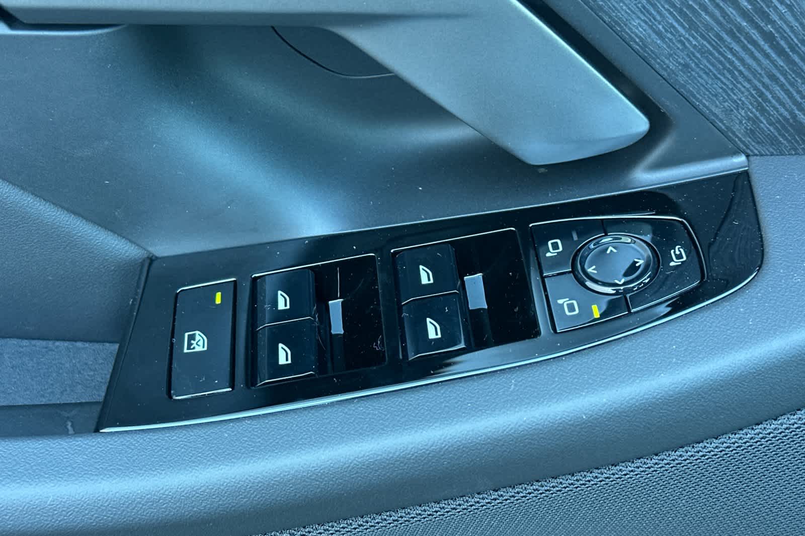 Thumbnail: 2026 BMW i5 - 14