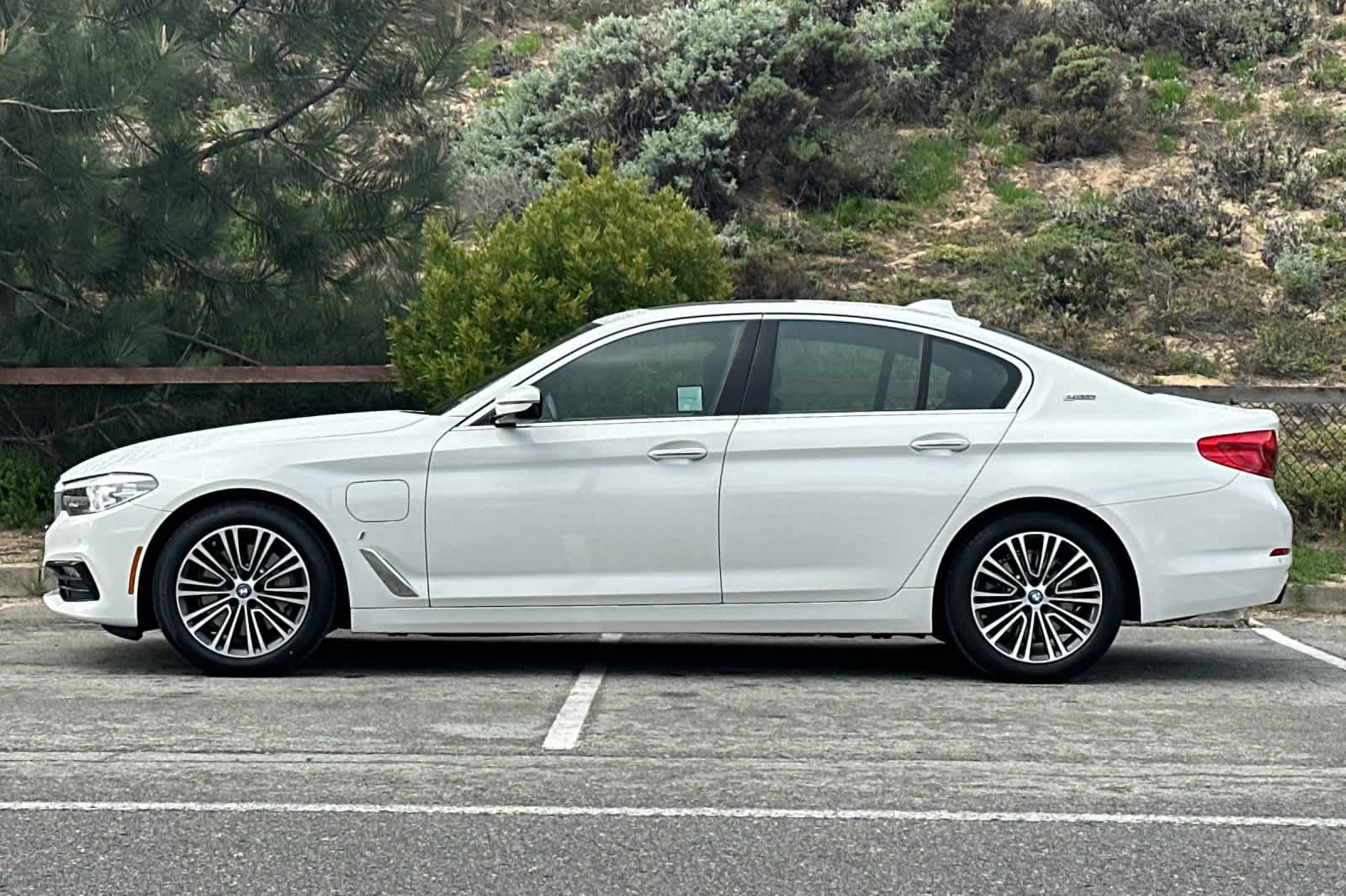 Thumbnail: 2018 BMW 5 Series - 9