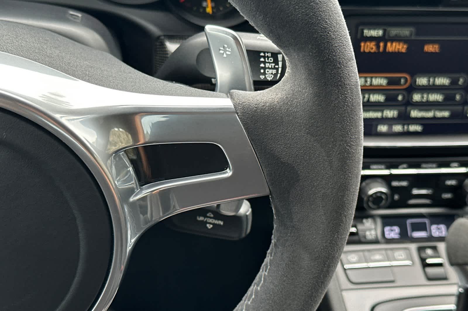 Thumbnail: 2016 Porsche 911 - 23