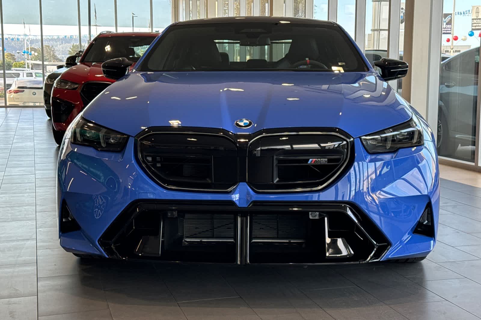 Thumbnail: 2026 BMW M5 - 10
