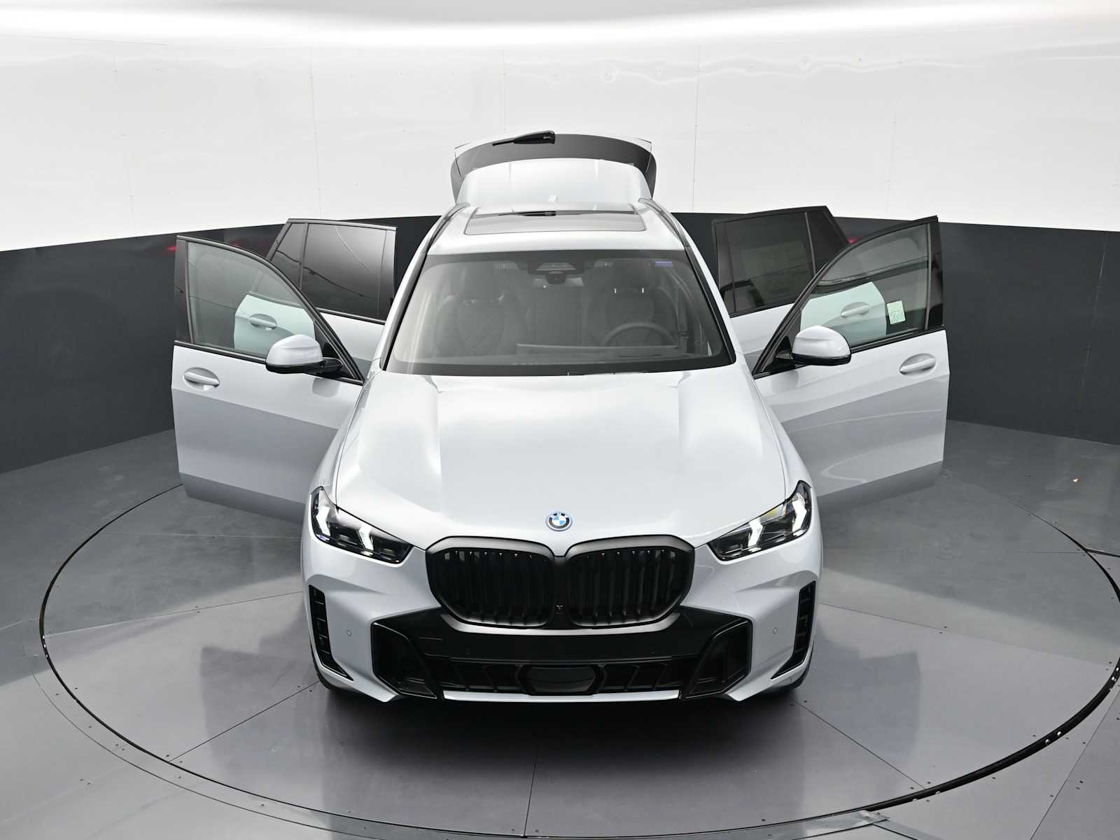 Thumbnail: 2026 BMW X5 - 33