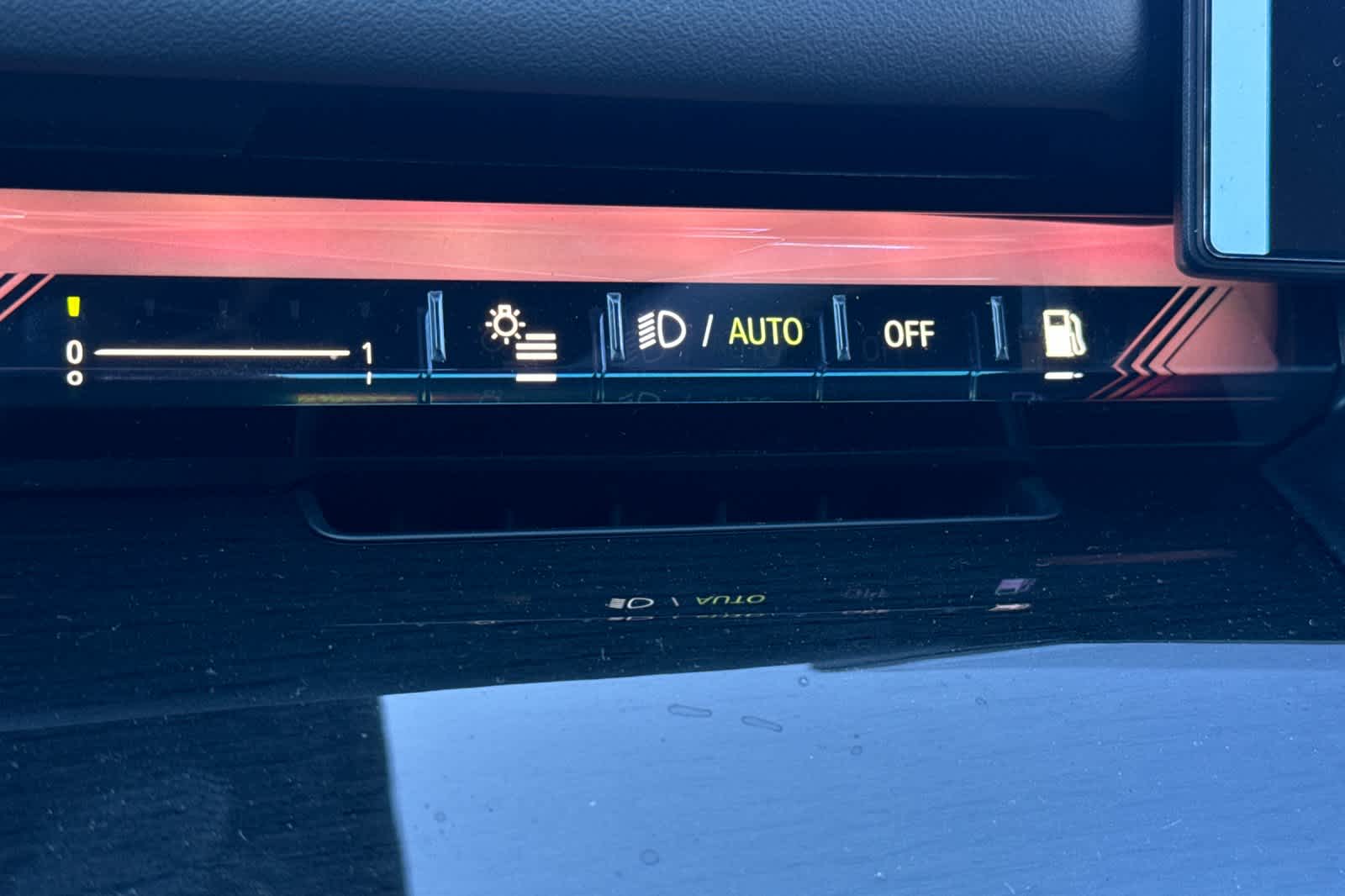 Thumbnail: 2026 BMW 5 Series - 27