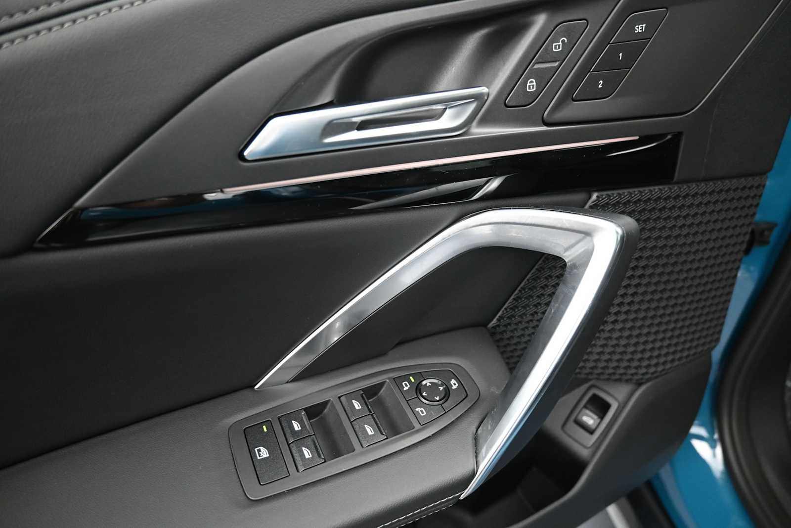 2025 BMW X1 28i - Photo 9