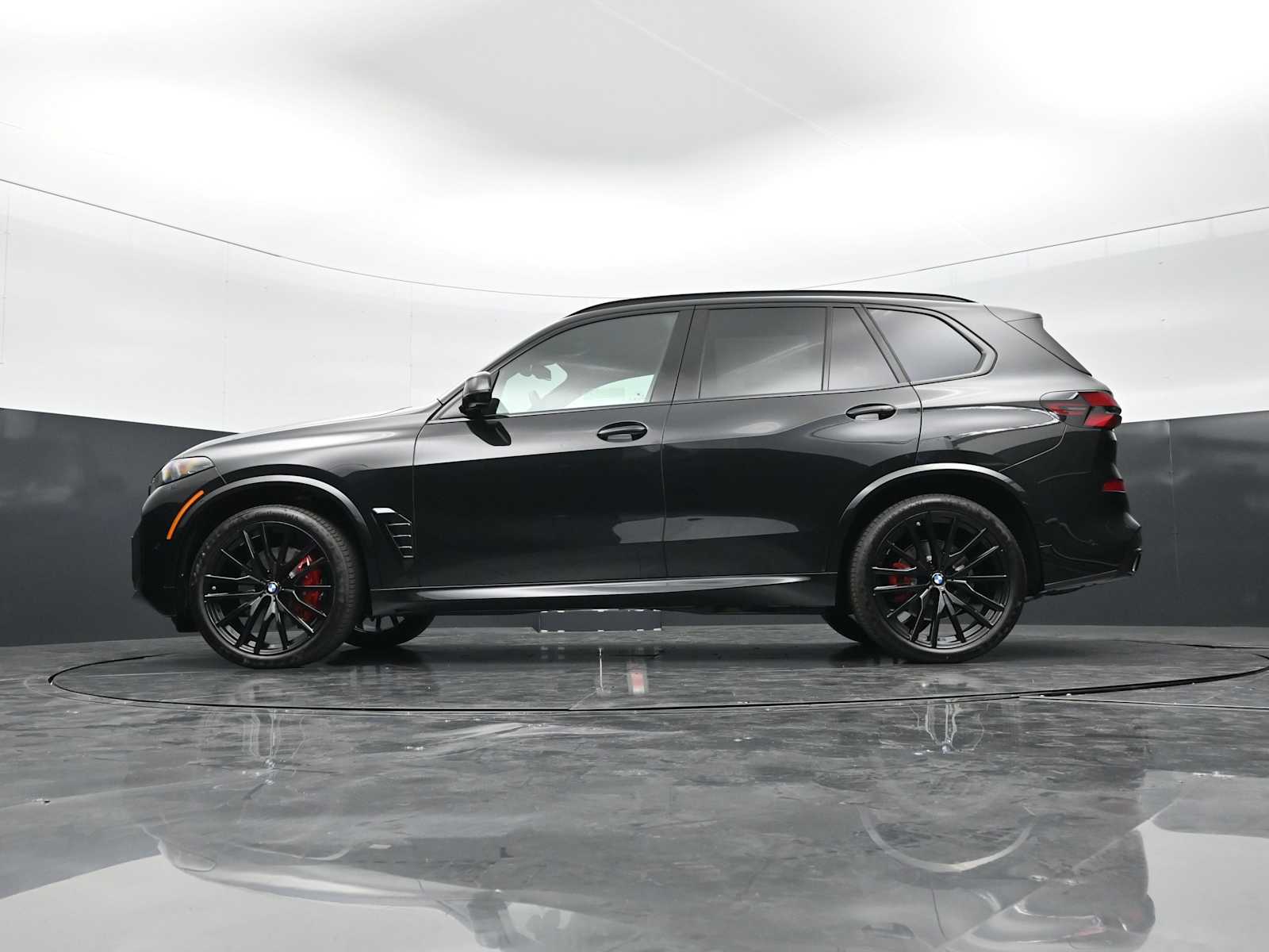 Thumbnail: 2026 BMW X5 - 32