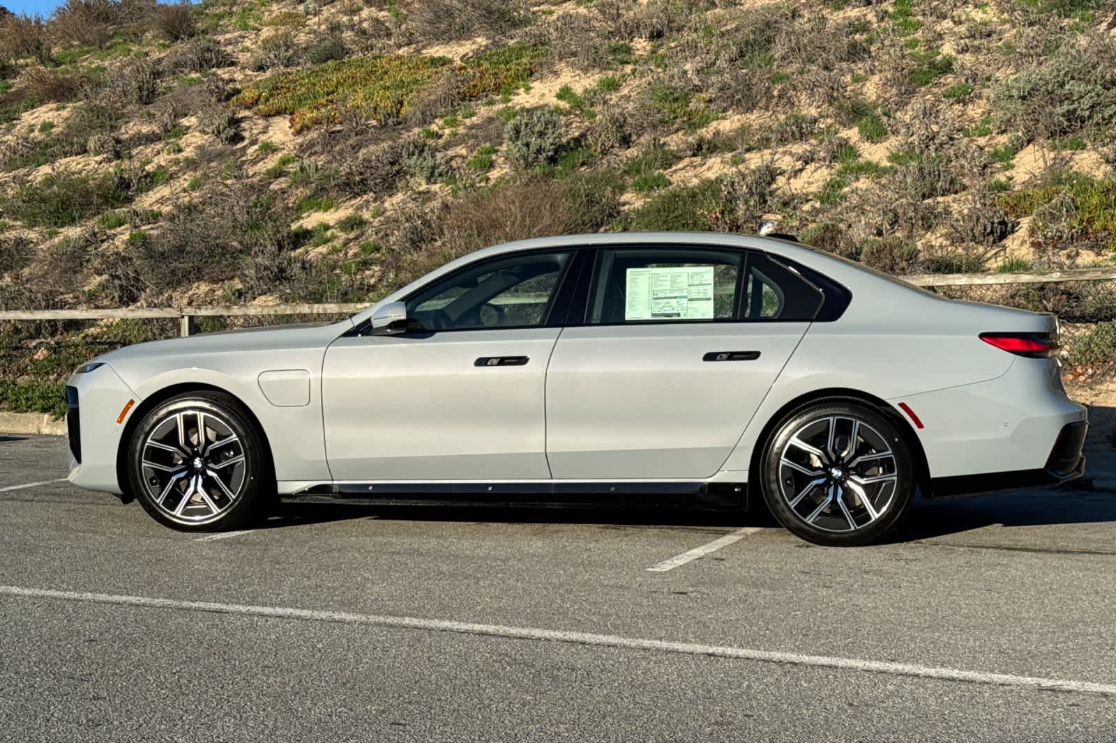 Thumbnail: 2026 BMW 7 Series - 5