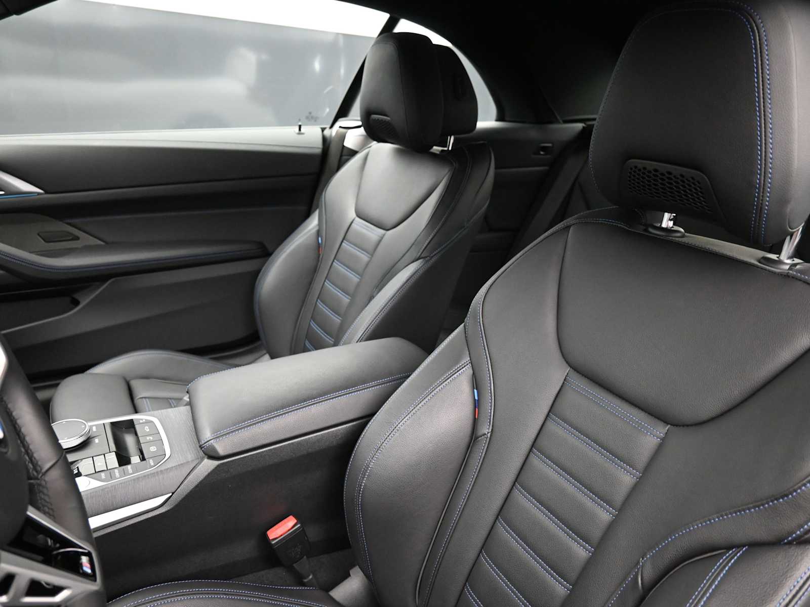 2025 BMW 4 Series 430i - Photo 13