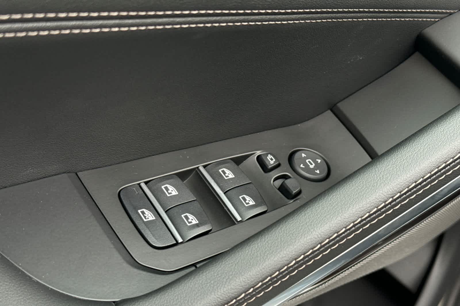 Thumbnail: 2026 BMW X6 - 14