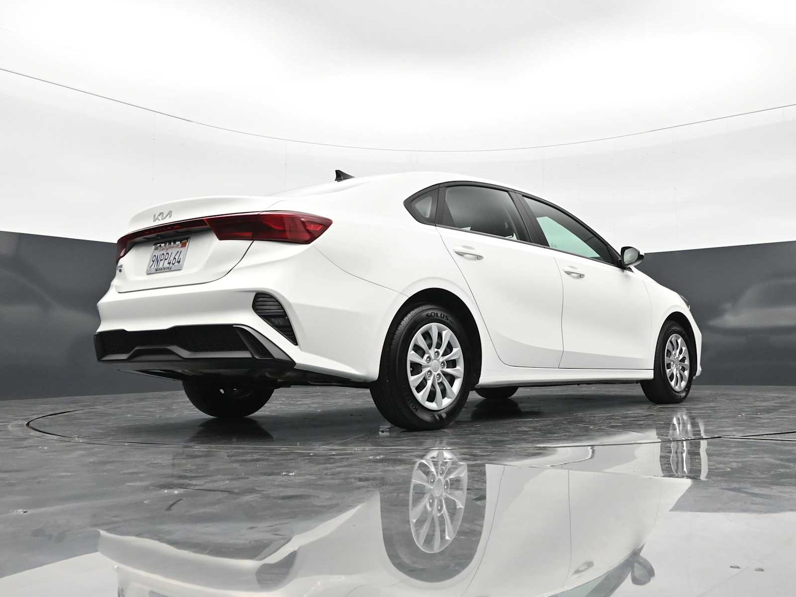 2024 Kia Forte LX - Photo 29