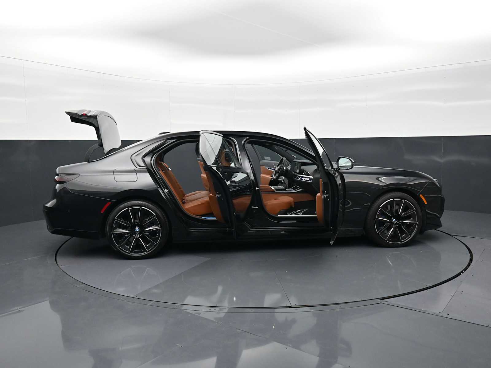 Thumbnail: 2025 BMW 7 Series - 33