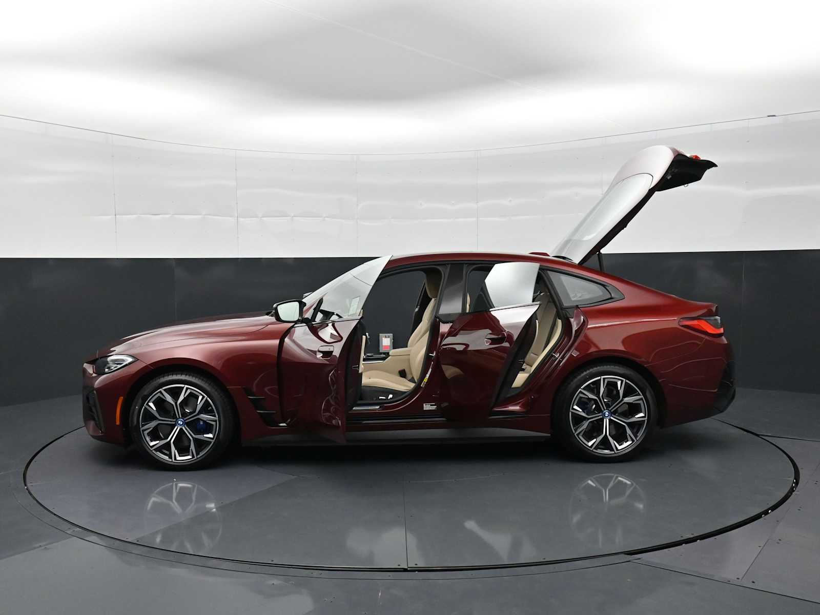 2024 BMW i4 M50 - Photo 44