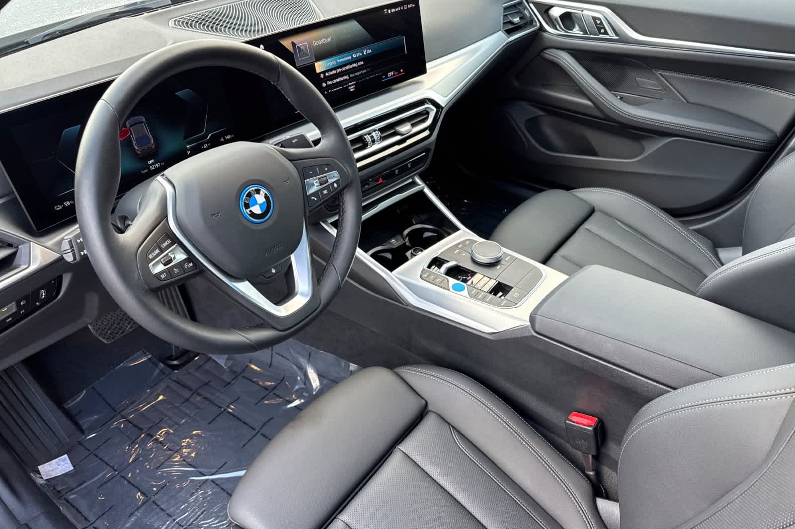 Thumbnail: 2023 BMW i4 - 13