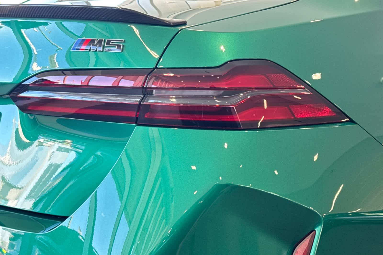 Thumbnail: 2026 BMW M5 - 30