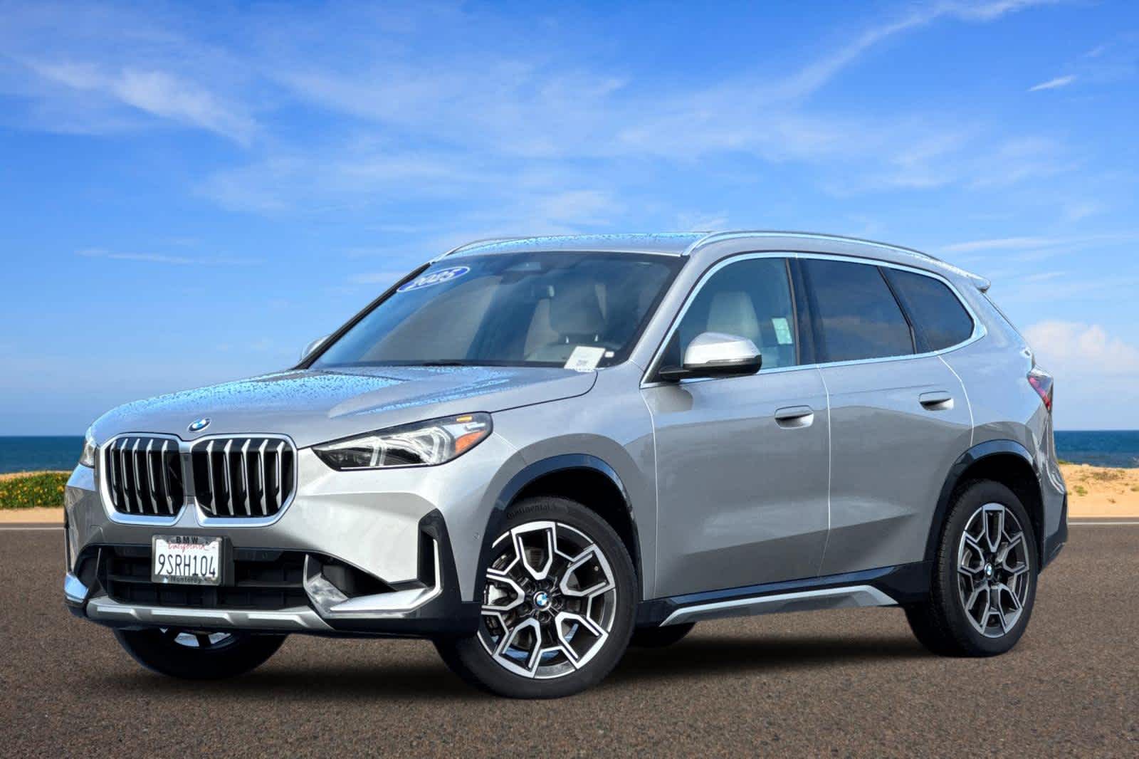 2025 BMW X1 28i's photo