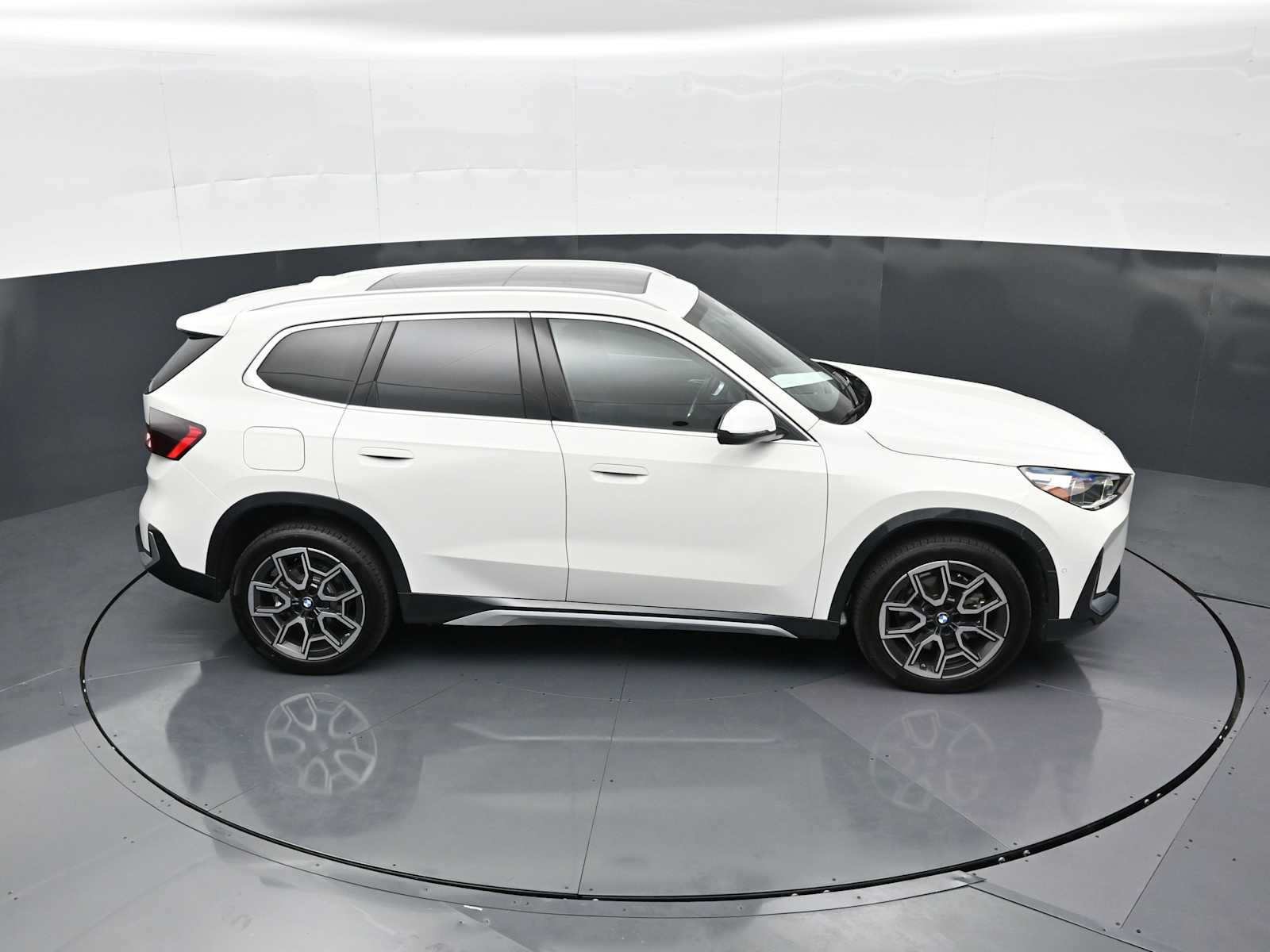 2026 BMW X1 28i - Photo 20